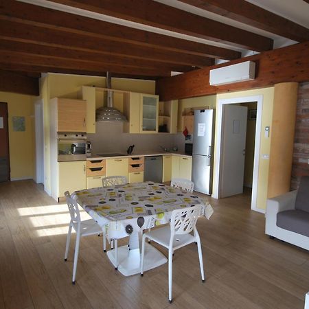 ラーリオAndrea Olga Houseアパートメント エクステリア 写真